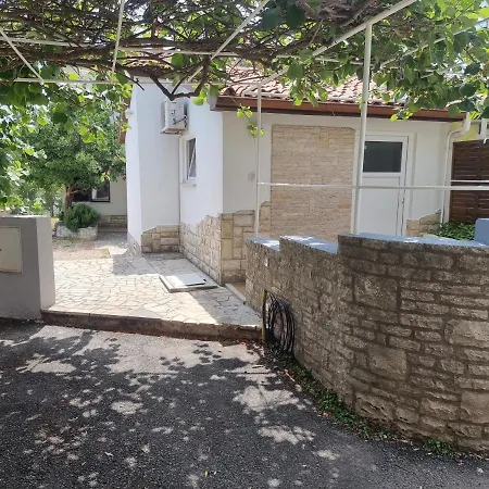 Studio Apartman Premantura