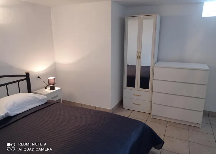 Studio Apartman Premantura * Premantura