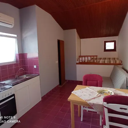 Studio Apartman Premantura Apartment *